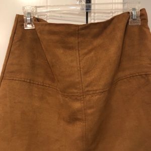 Skirts - Skirt! Skirts - Skirt!